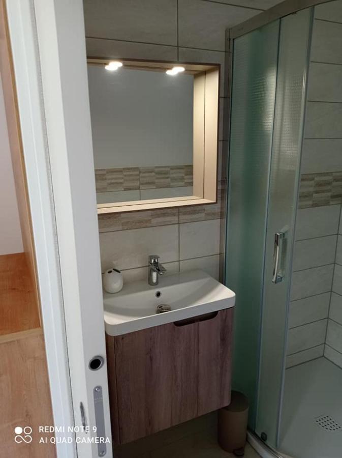 קרנייסקה גורה Apartma Aurora מראה חיצוני תמונה